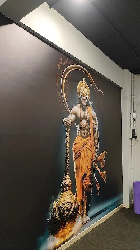 FITNESS ENGINE The Hardcore Gym