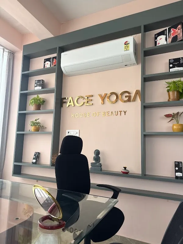 Face Yoga by House of Beauty