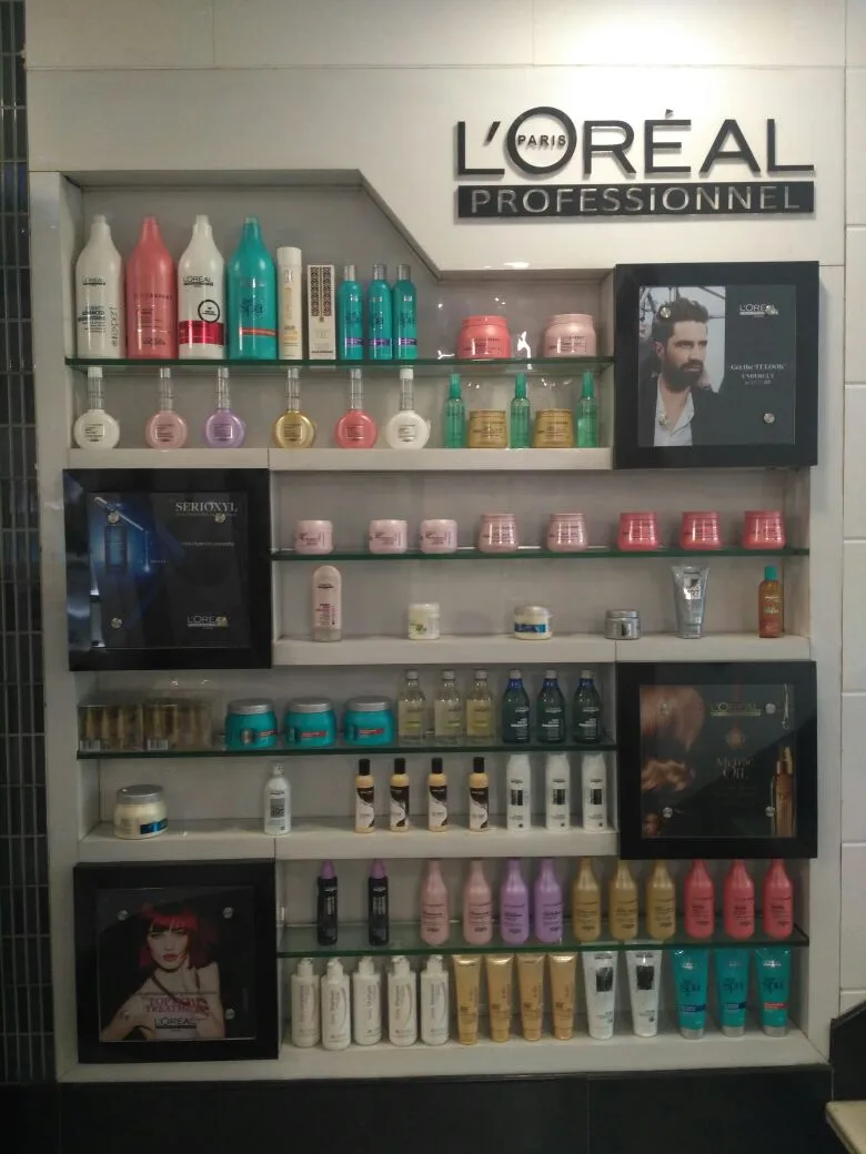 Prince & Princess Unisex Salon - Best Hair & Makeup Studio In CR Park Delhi