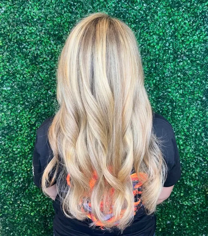 95th St Salon
