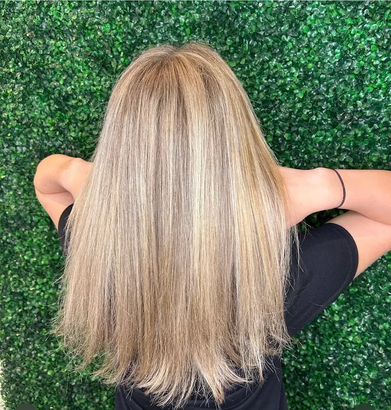 95th St Salon