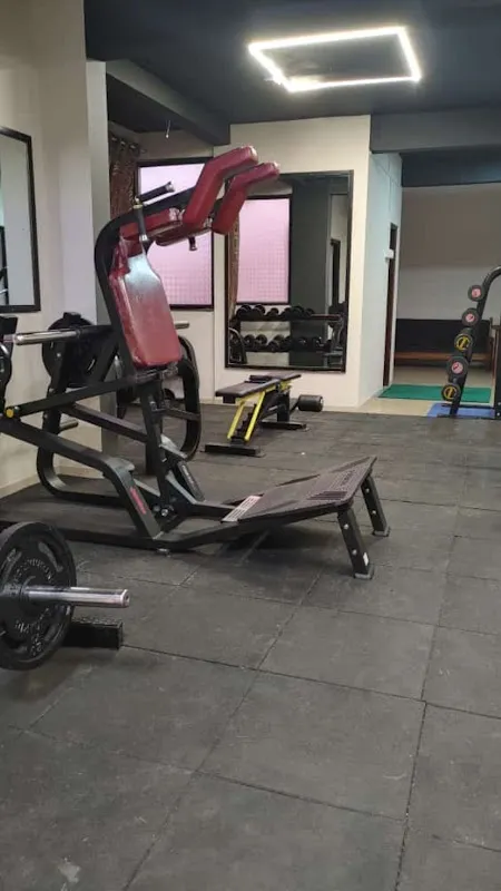 Curve fitness centre