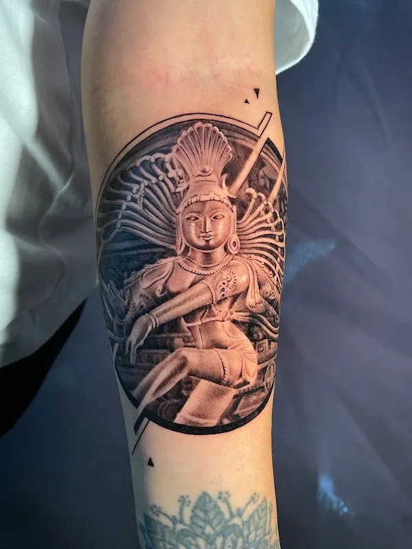 Lines N Shades Tattoo & Piercing Studio