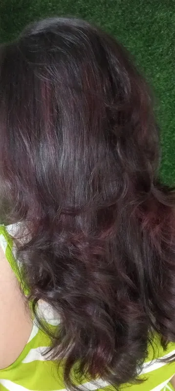 Dhanne's professional unisex salon & spa
