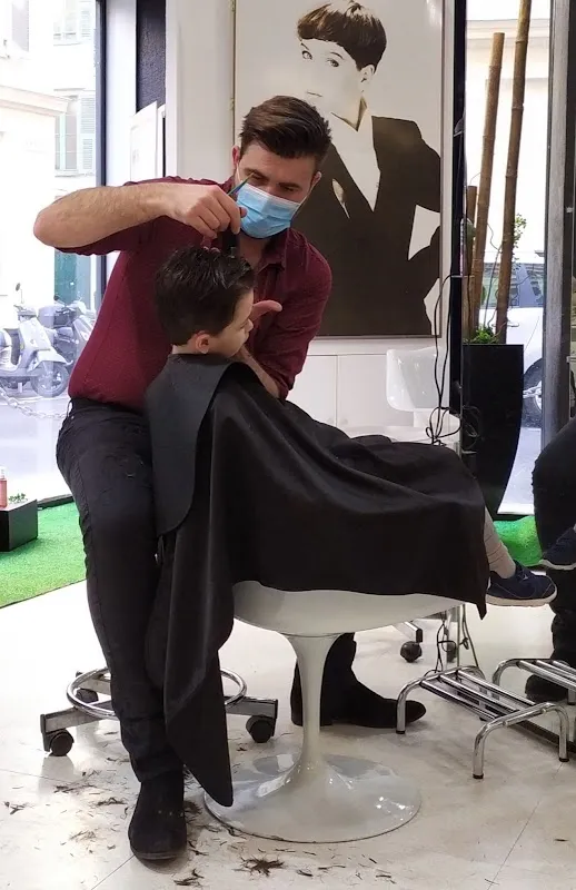 Jean Beynel Salon