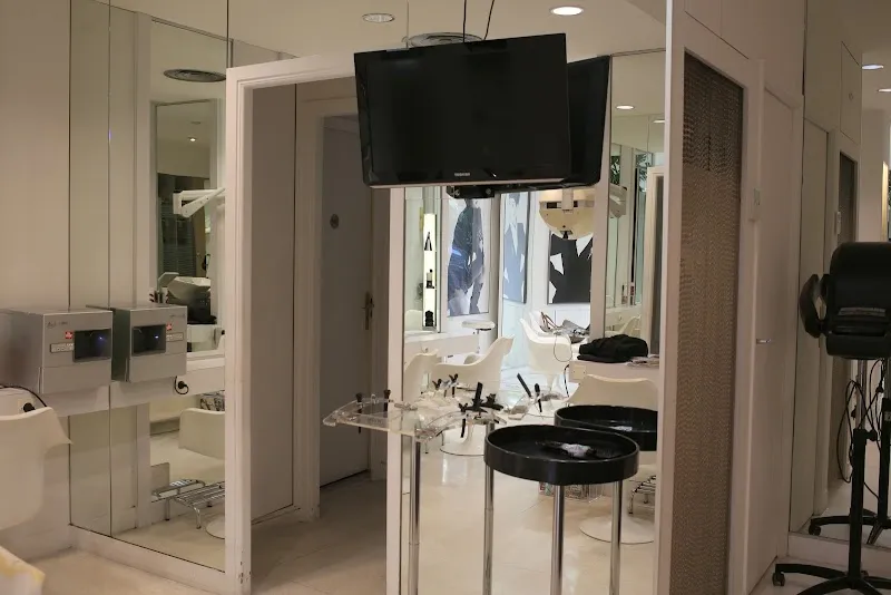 Jean Beynel Salon