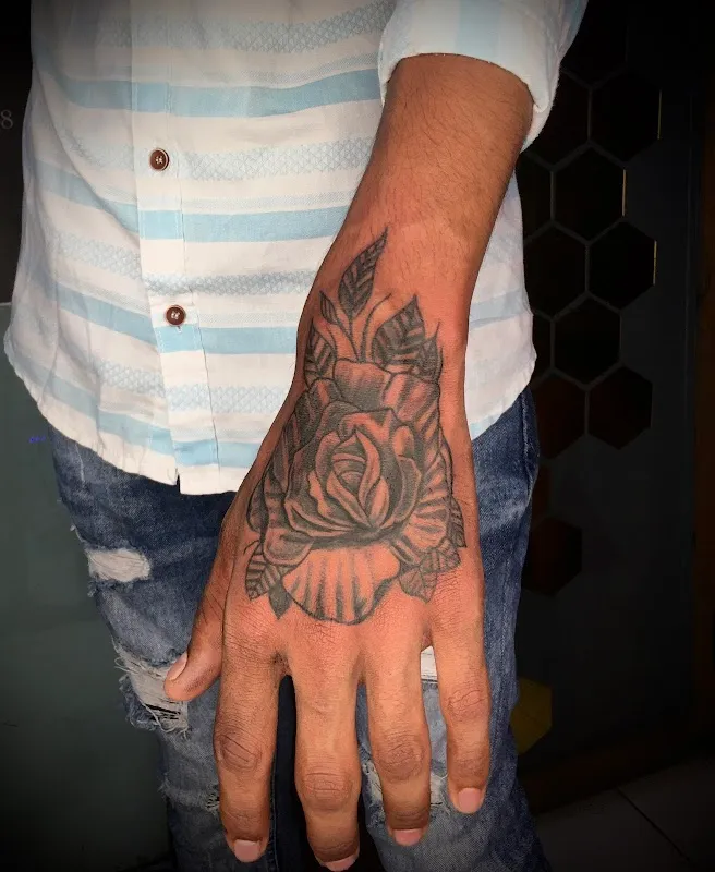 Rose Tattoo Studio