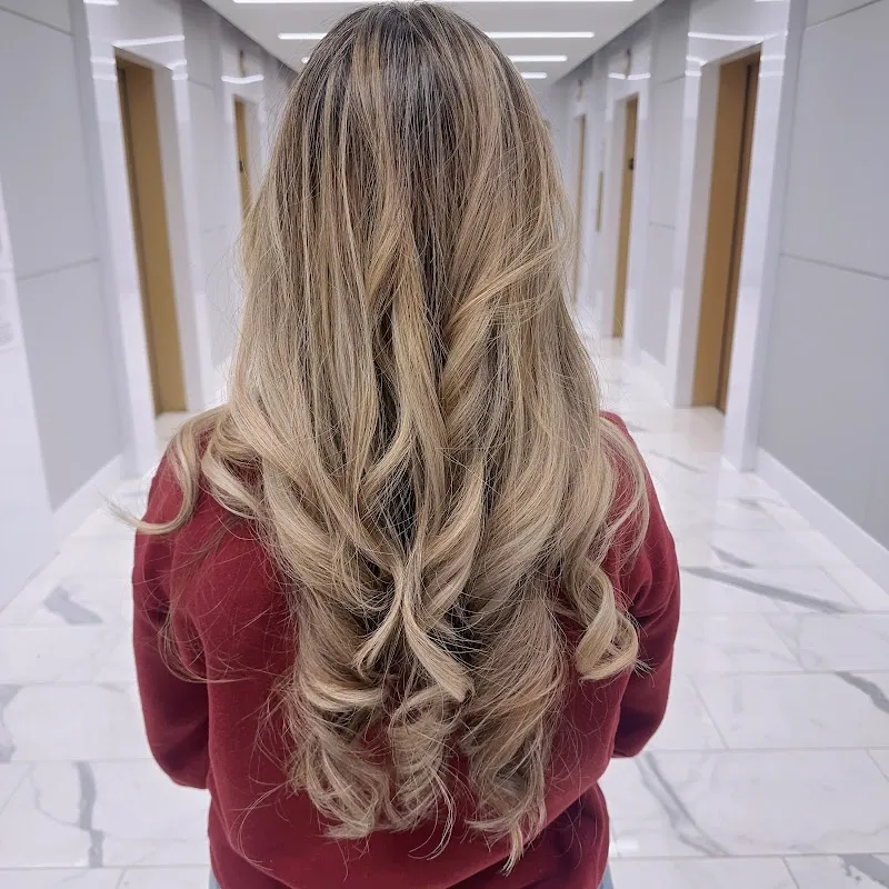 Ellie's Hair Salon