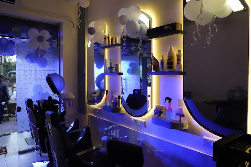 V square Salon