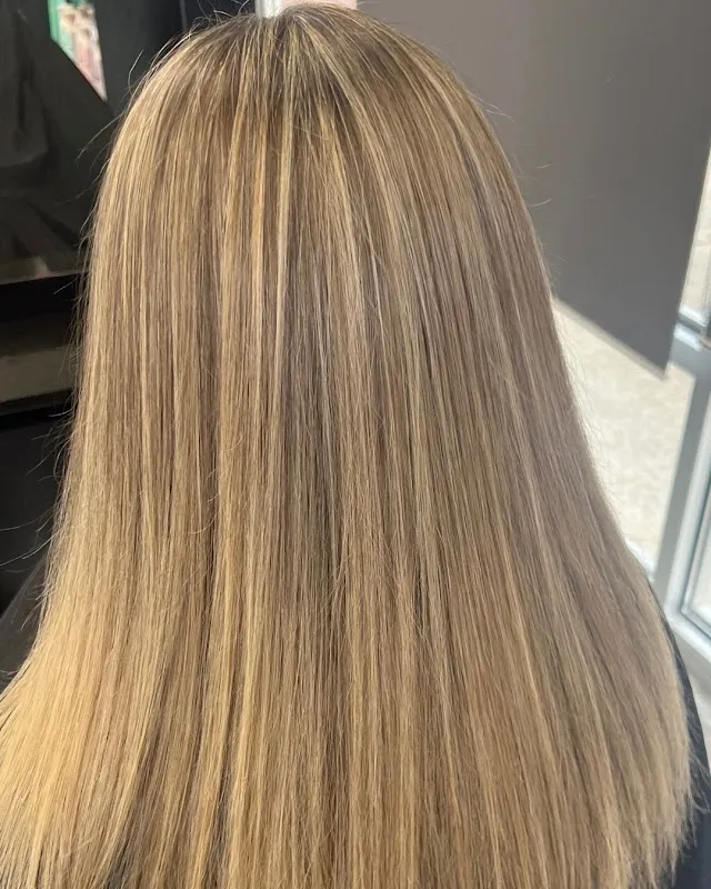 Encore Salon
