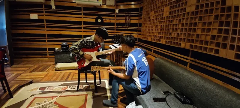 Jam Studio 11