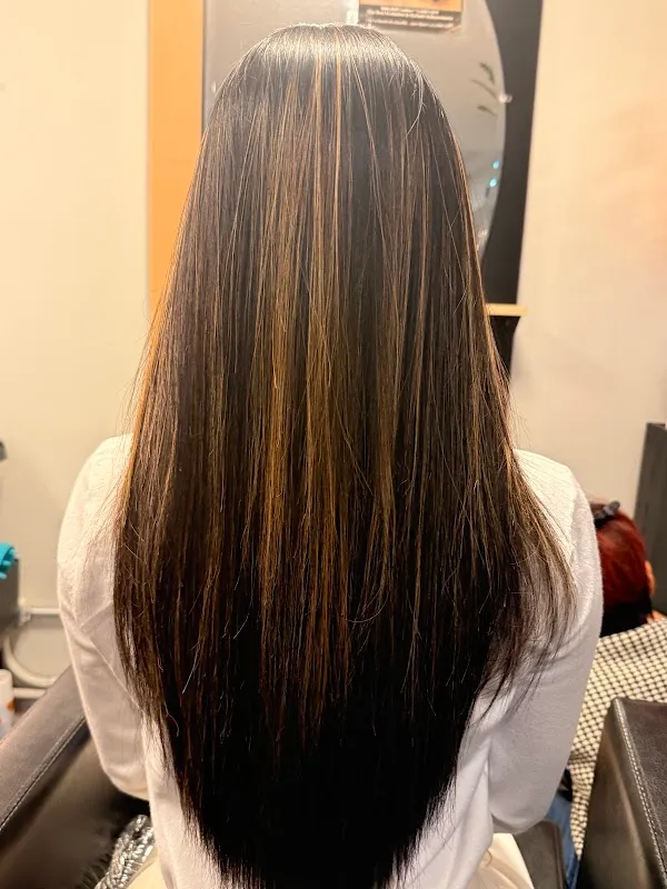 Le Hair Design Salon