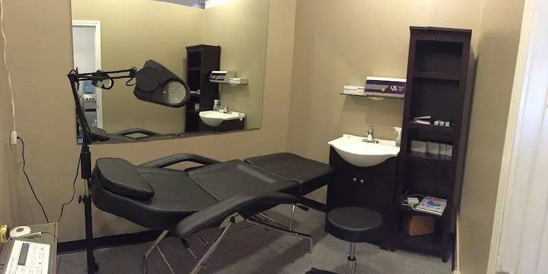 Le Hair Design Salon