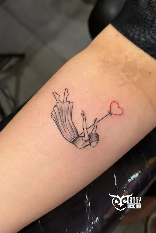 Dannywise Tattoo & Piercing Studio Academy