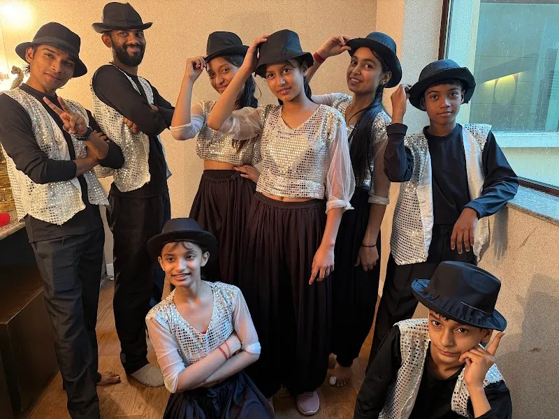 Gantavya Dance Company - Sultanpur