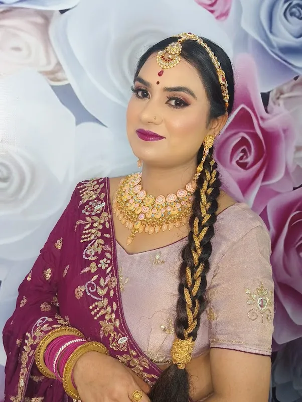 Dulhan Beauty salon (Archana khandal)