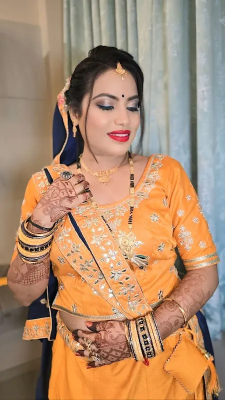 Dulhan Beauty salon (Archana khandal)