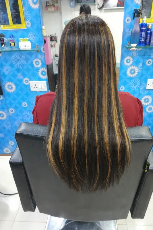 D111 HAIR BEAUTY AND SPA