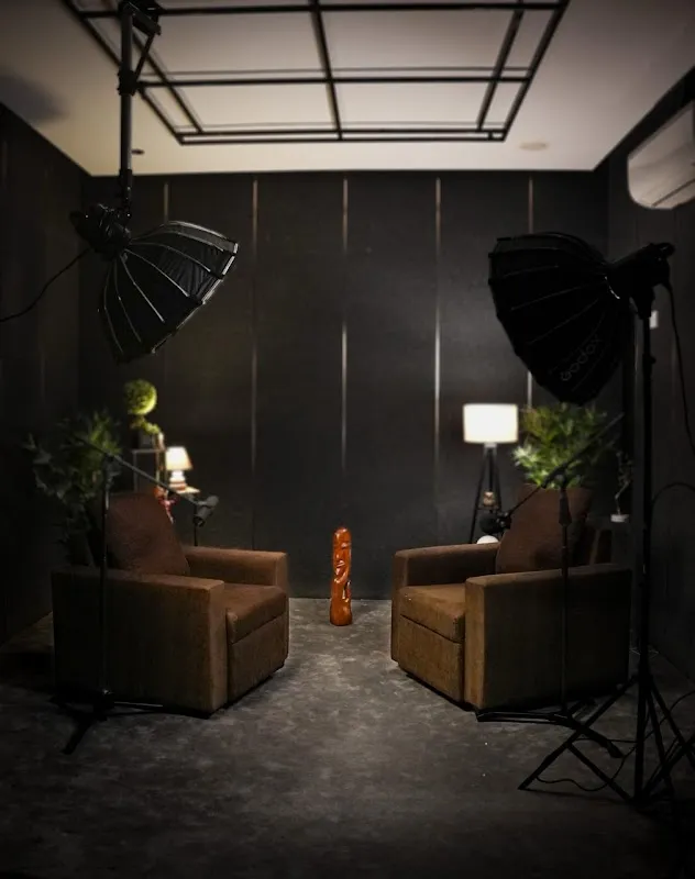 MiddleOvers Studio | Podcast Studio in HRBR Layout, Bangalore