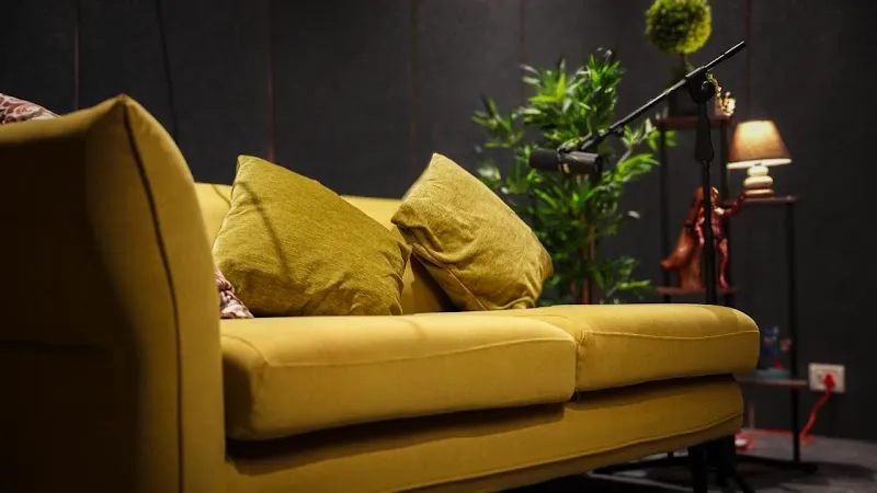 MiddleOvers Studio | Podcast Studio in HRBR Layout, Bangalore