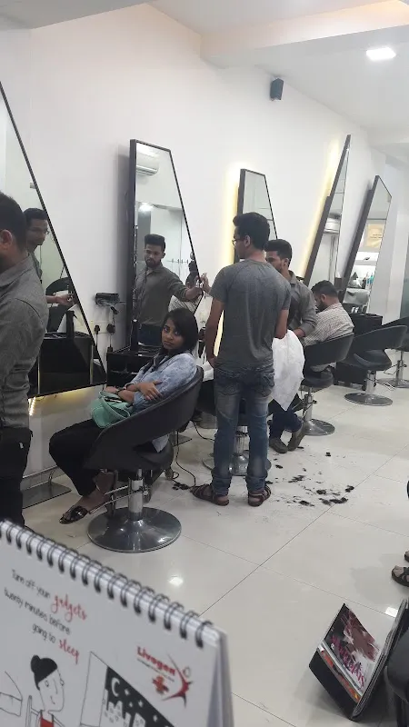 Lakme Salon For Him and Her in Panchapakhadi,Thane