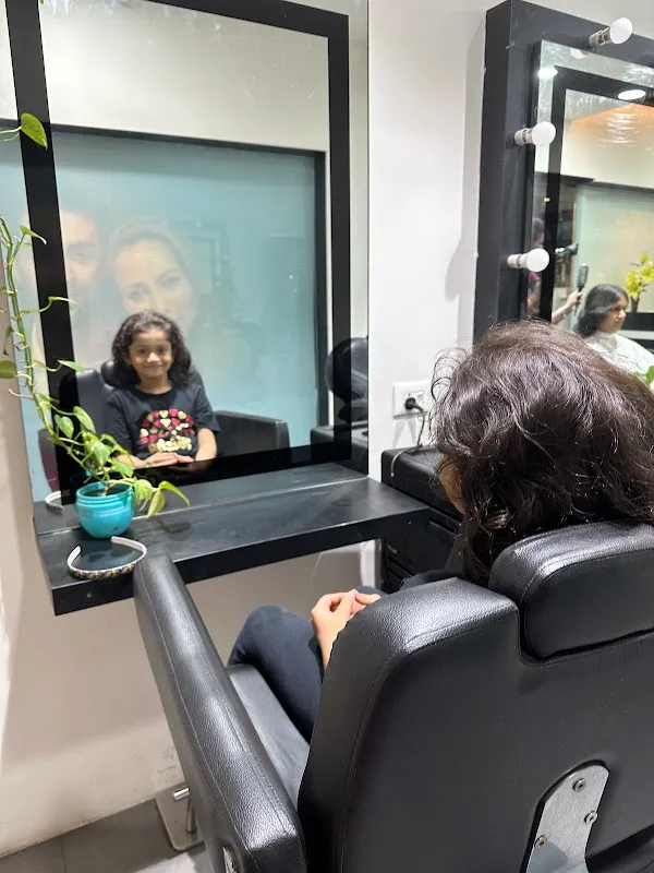 Lakme Salon For Him and Her in Panchapakhadi,Thane