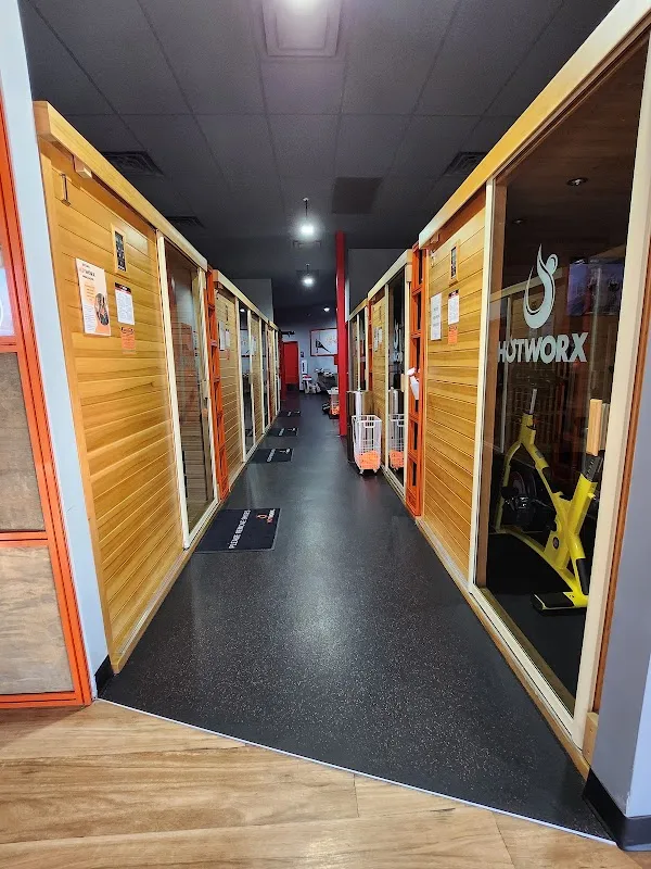 HOTWORX - Dallas, TX - Addison