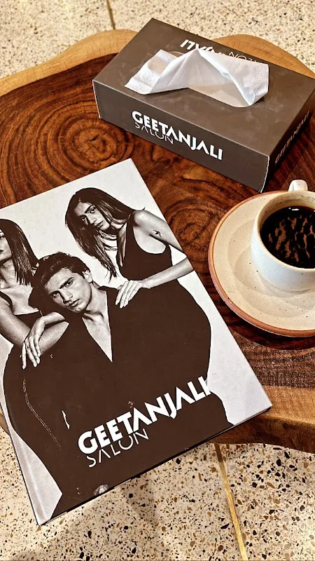 Geetanjali Salon - Hauz Khas Market, New Delhi