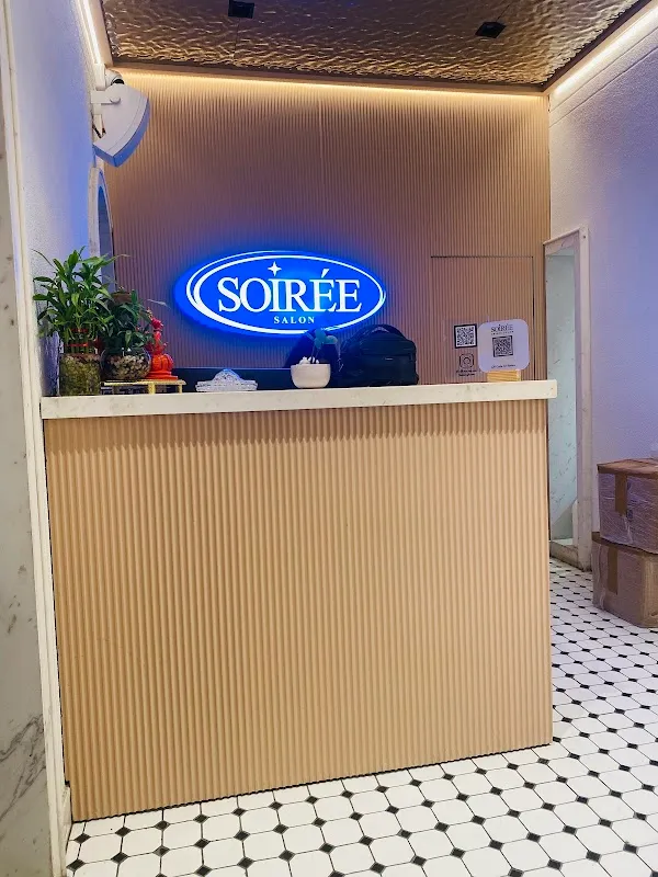 SOIRÉE | The Best Unisex Salon in Jaipur