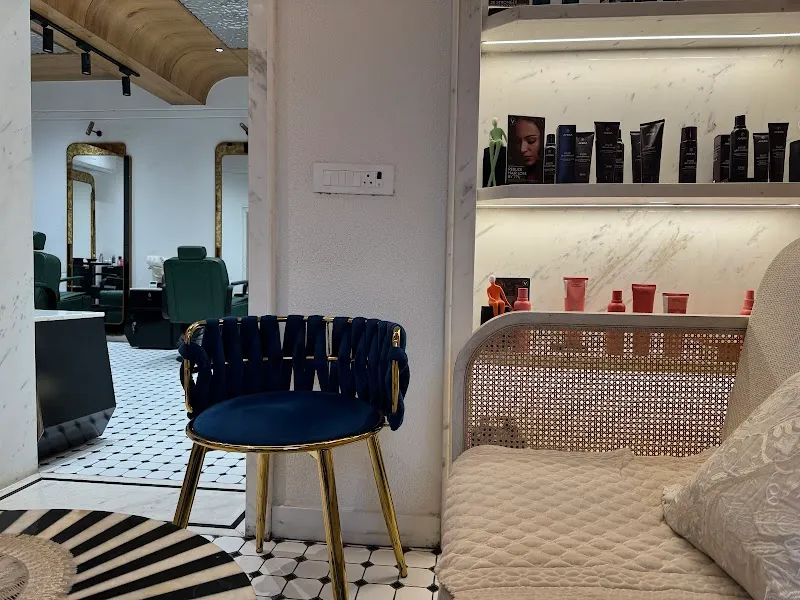 SOIRÉE | The Best Unisex Salon in Jaipur