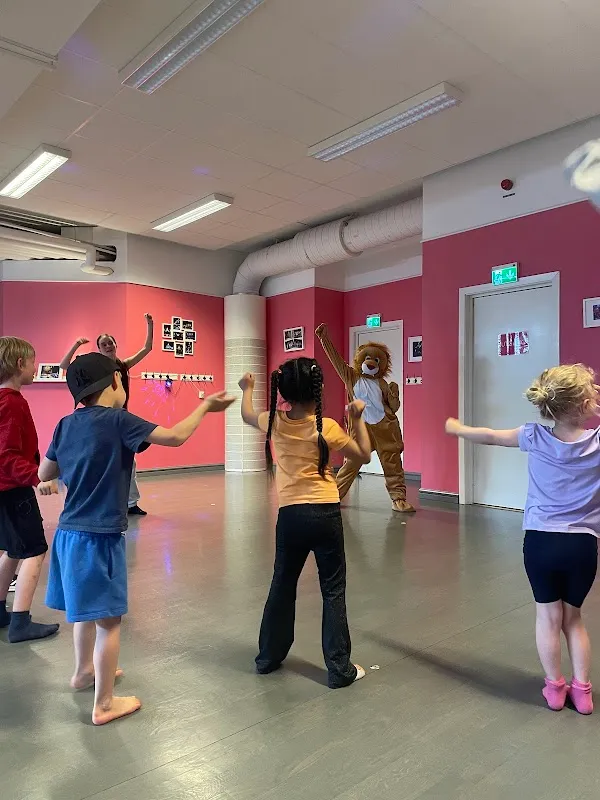 Kindahl's Dance School
