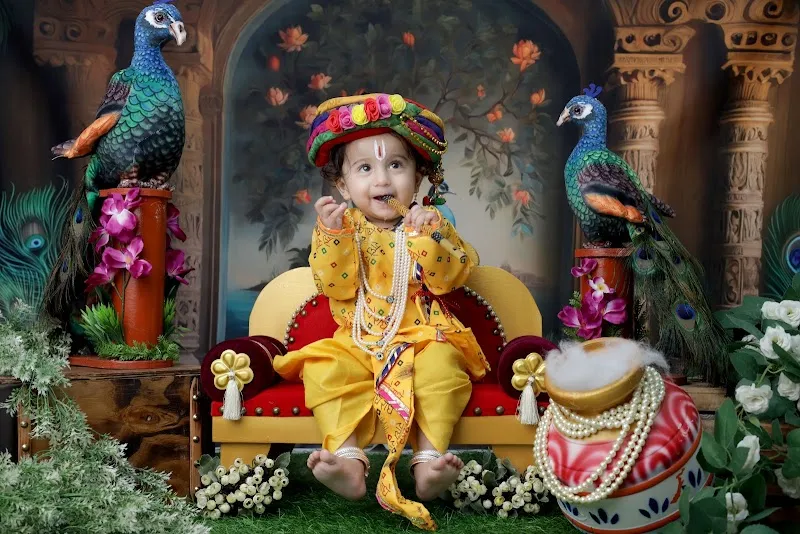 Raj Digital Photo Studio & kids world photo studio