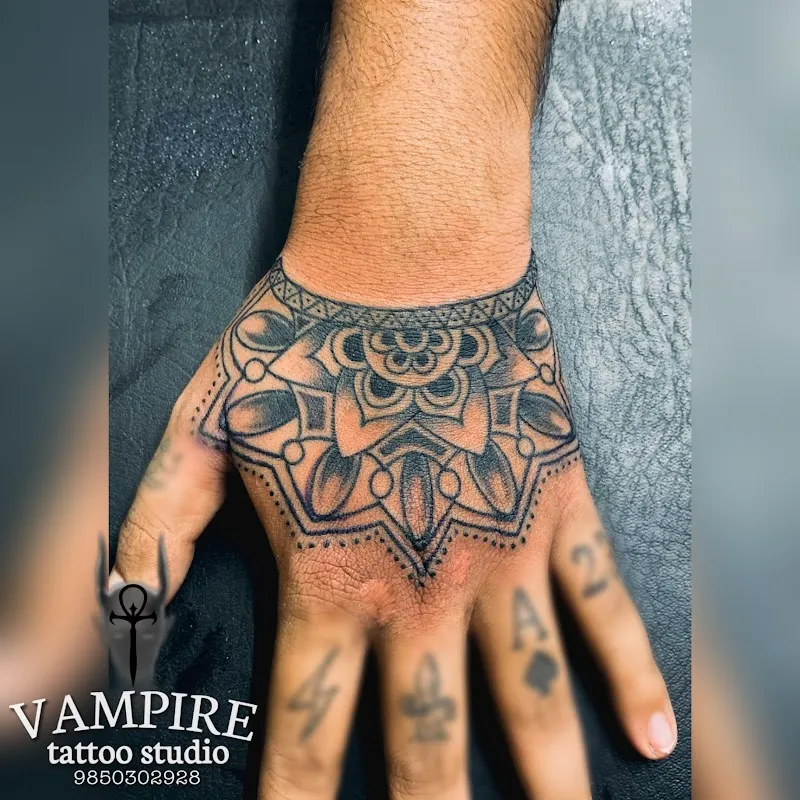 Vampire Tattoo Studio