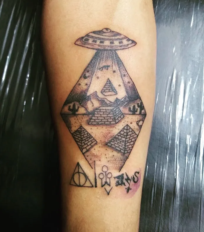 Vampire Tattoo Studio