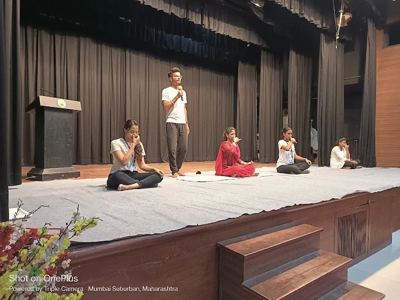 Yoga with Fennil