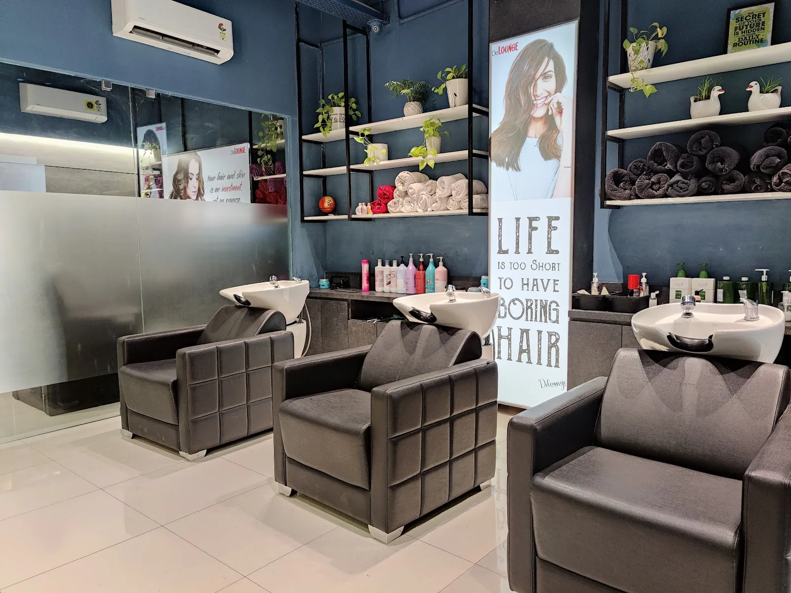 Delounge Salon Nallagandla for Hair , skin , Nails & Makeup
