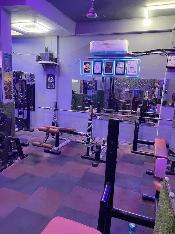 Bobby's Gym Unisex Fitness