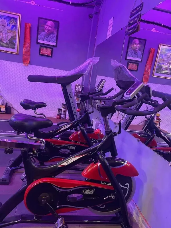 Bobby's Gym Unisex Fitness