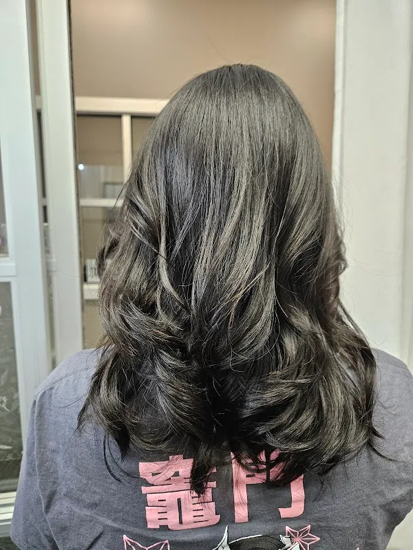 Sarah's Hair Salon 세라스 헤어 살롱 캐리