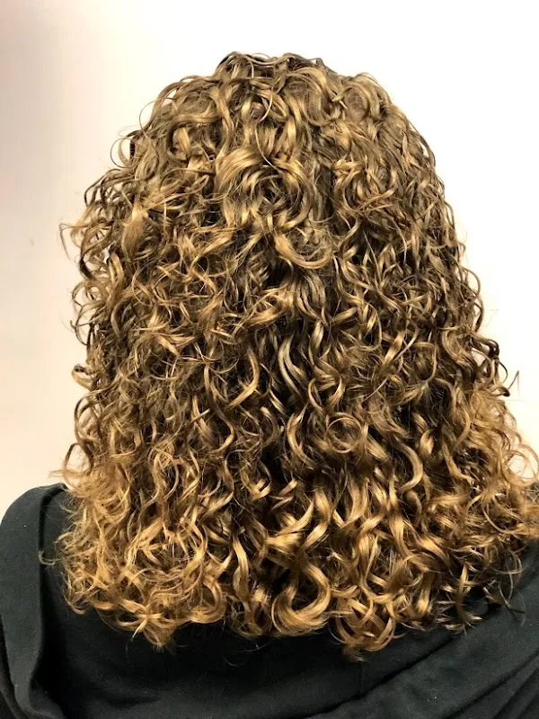 Artistic Edge Salon LLC