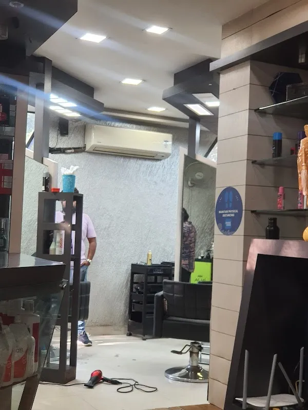 Fringes Unisex Salon