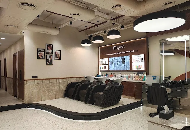 Geetanjali Salon - Vishal Mall, New Delhi