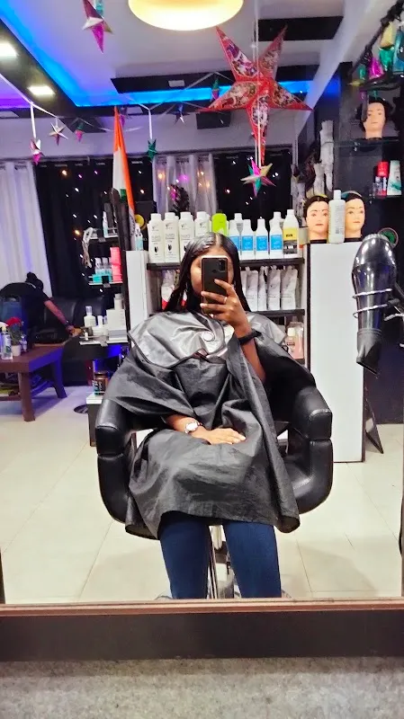 Style mantra family salon