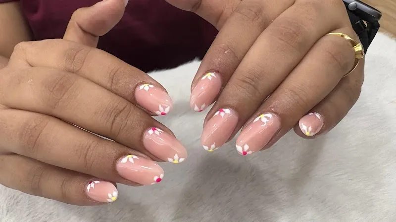 Pairs Salon