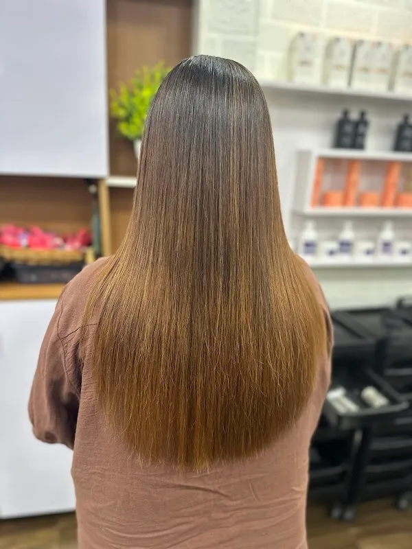 Pairs Salon