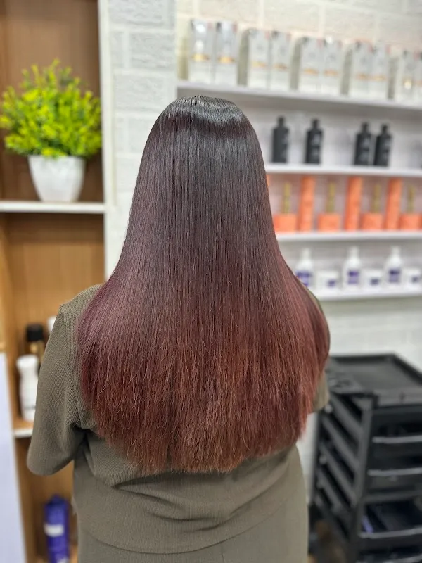 Pairs Salon