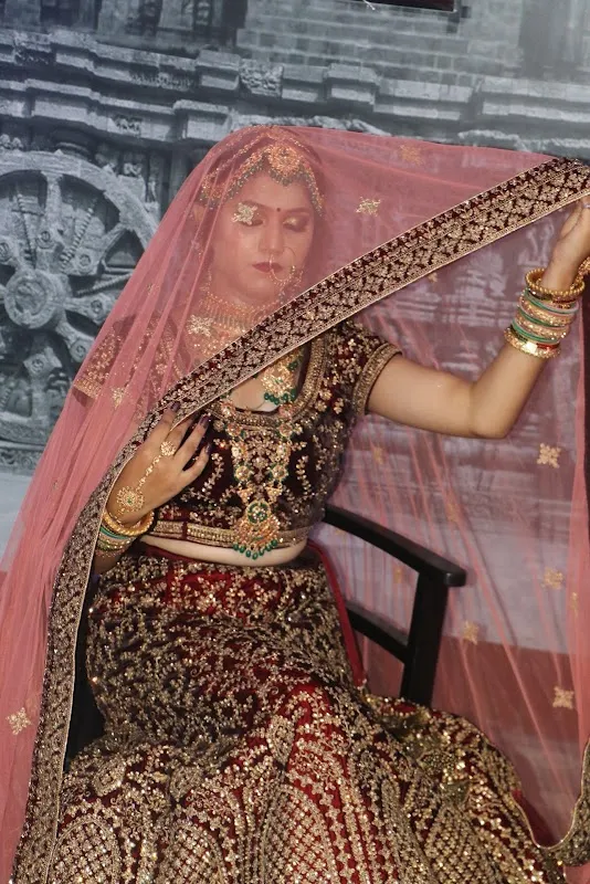 Khushi Beauty Salon & Classes