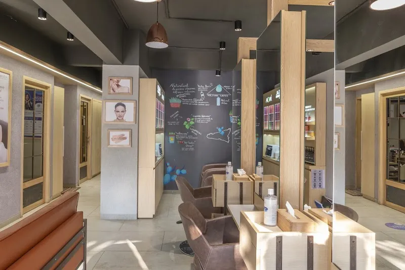 Enrich Salon Goregaon W Kumud Nagar