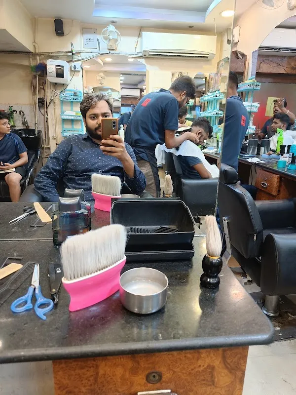 Munna Ideal Salon | Best Hairdresser Parlour in Howrah/Kolkata