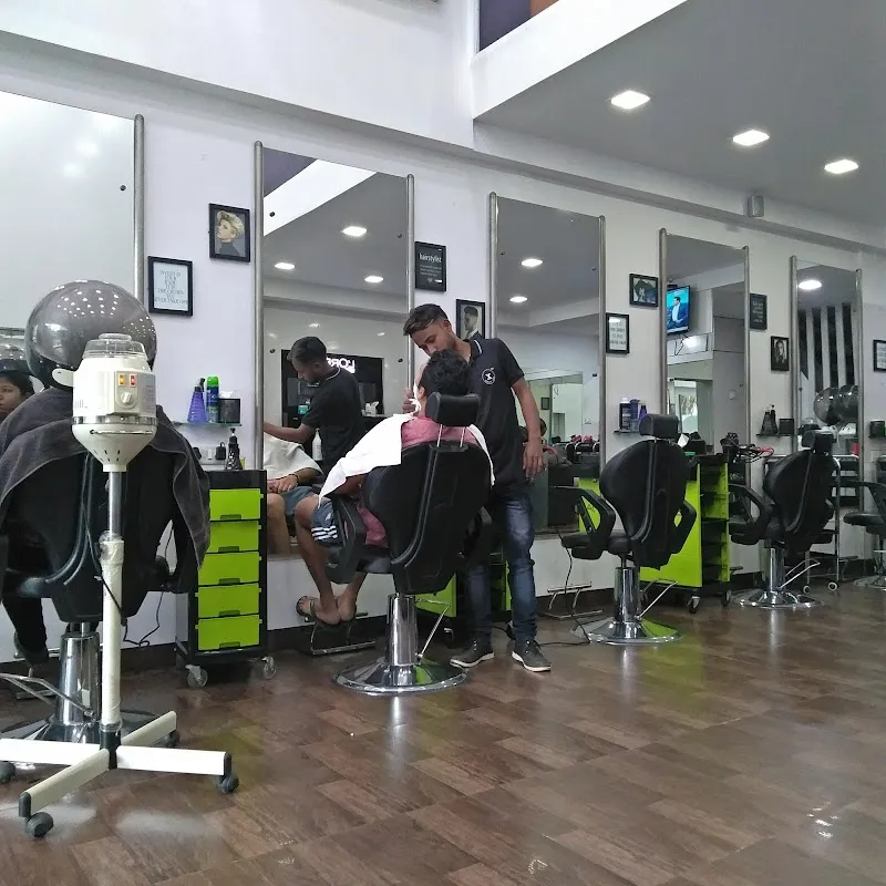 X Beauty hub (Salon)
